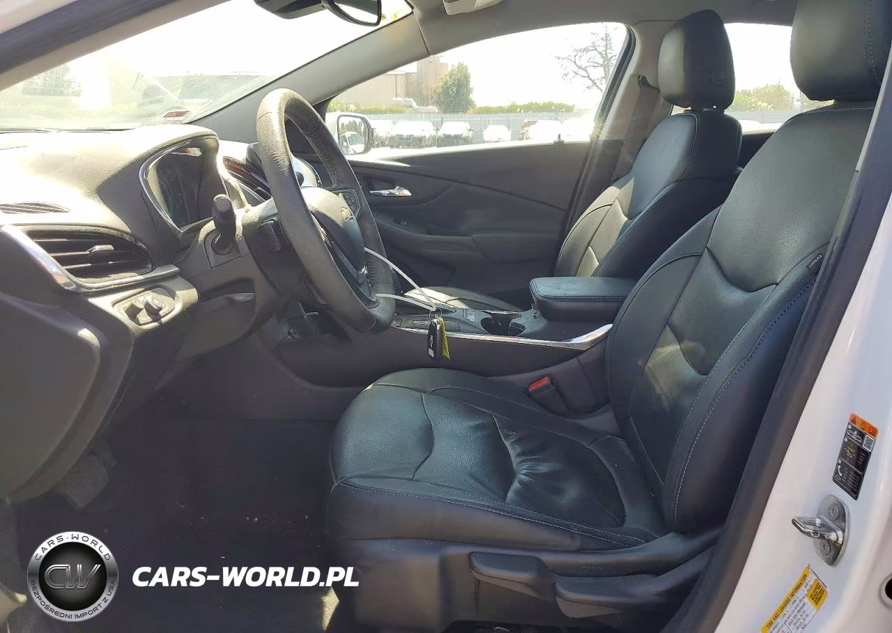 2018 Chevrolet Volt Premier VIN:1G1RD6S56JU106592 - 7