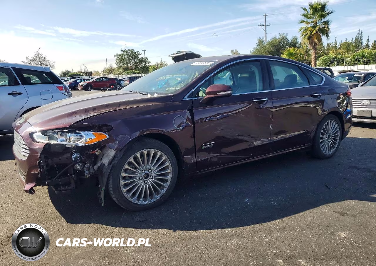 2013 Ford Fusion Titanium Phev – zdjęcie 1 z 12