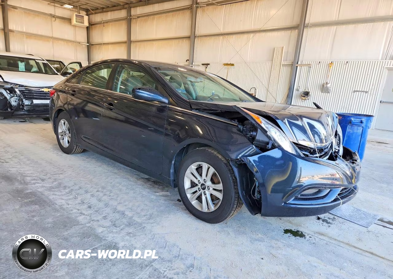 2013 Hyundai Sonata Gls VIN:5NPEB4AC2DH696773 - 4