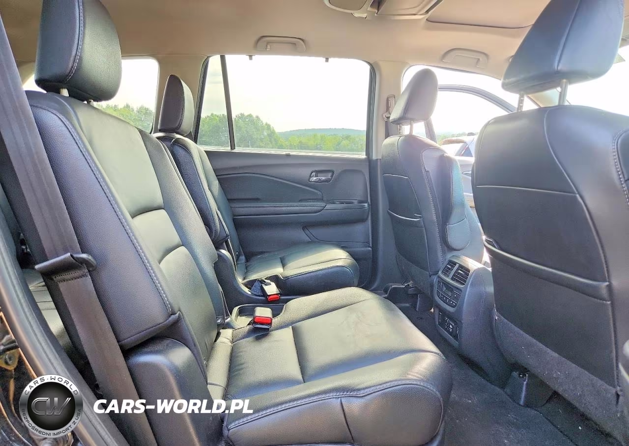 2020 Honda Pilot Touring VIN:5FNYF6H66LB017064 - 11