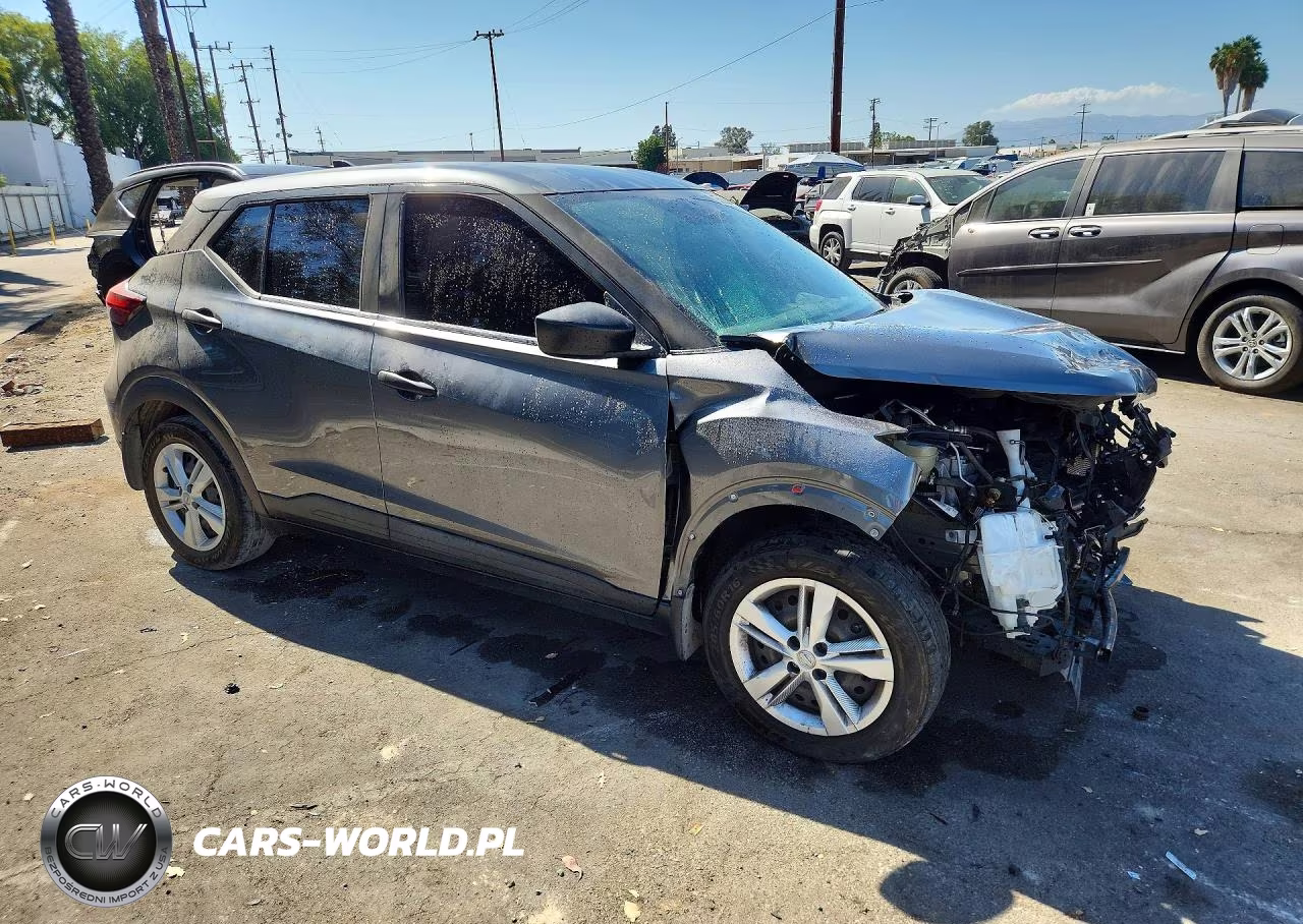 2023 Nissan Kicks S VIN:3N1CP5BV5PL572633 - 4