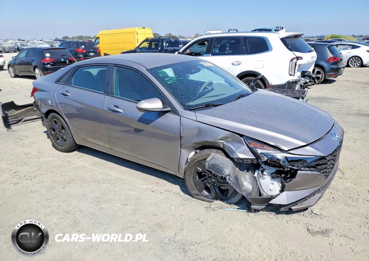 2023 Hyundai Elantra Sel VIN:KMHLM4AG5PU530578 - 4