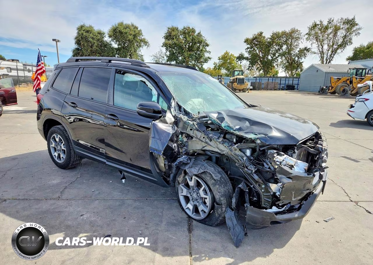 2023 Honda Passport Trail Sport VIN:5FNYF8H65PB016263 - 4