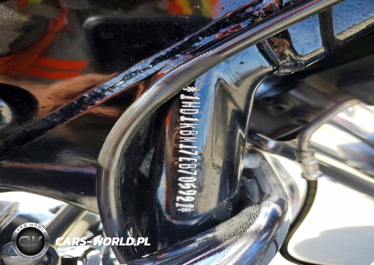 2014 Harley-Davidson Flhx Street Glide VIN:1HD1KBM17EB705921 - 8