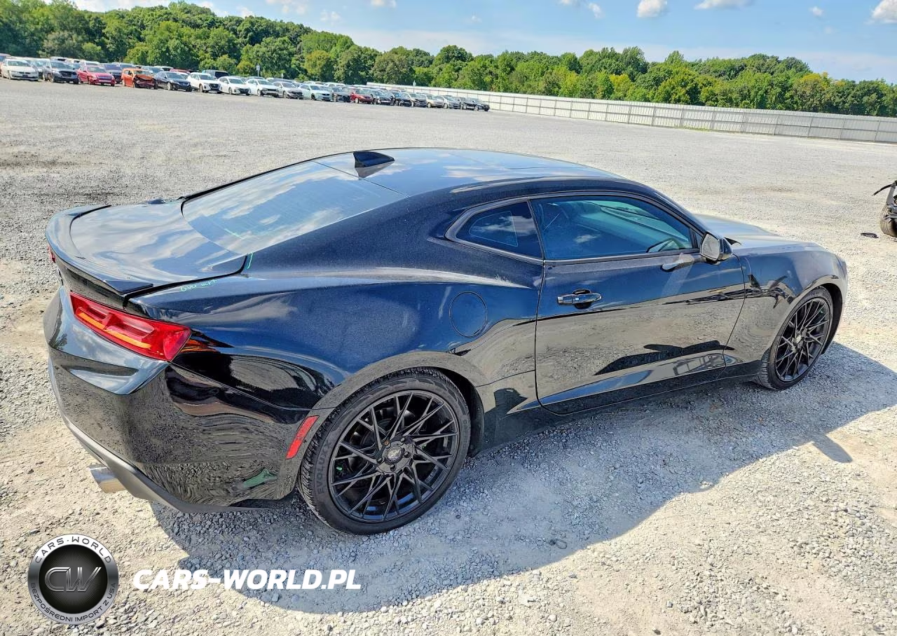 2017 Chevrolet Camaro Lt VIN:1G1FD1RS1H0159137 - 3