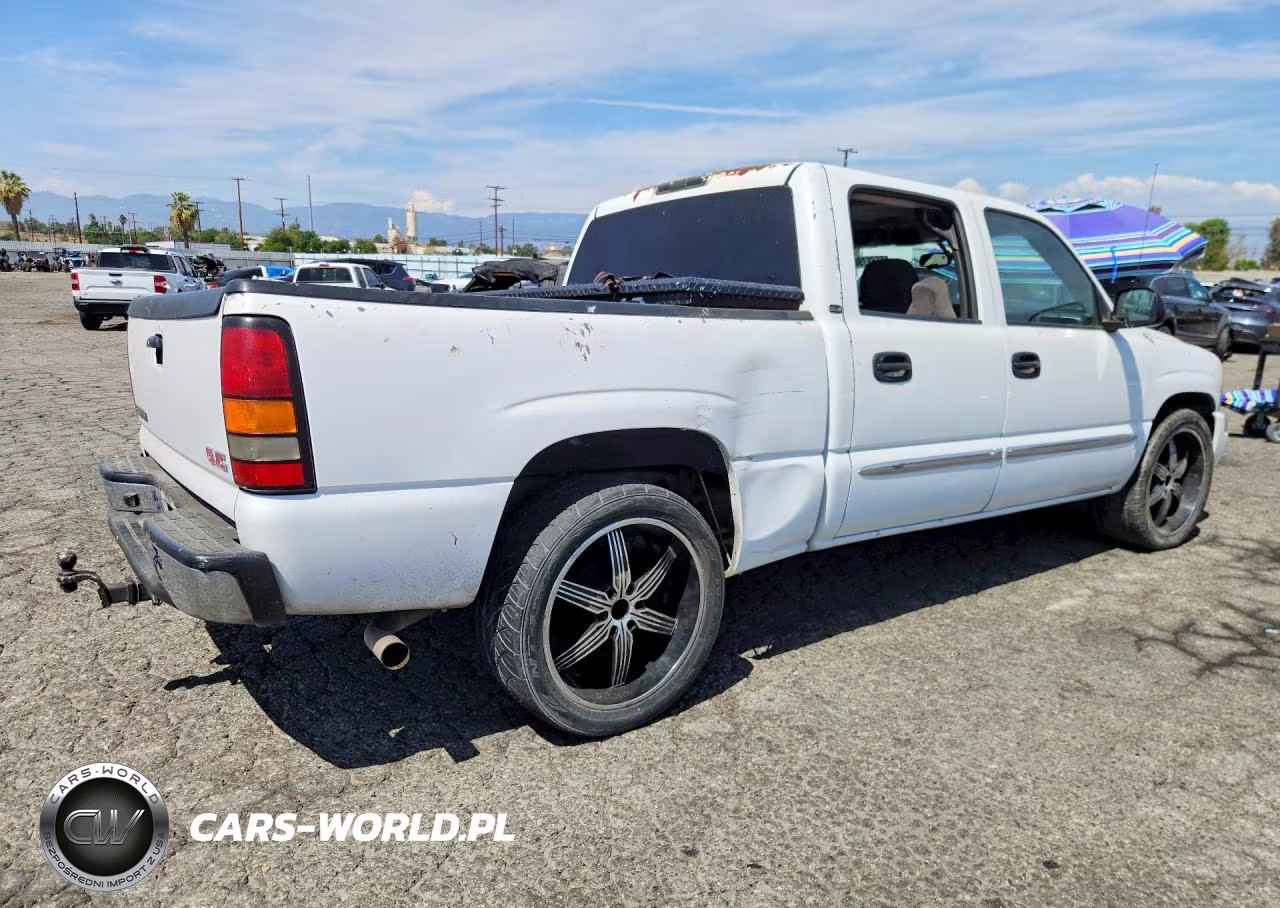 2005 GMC New Sierra C1500 VIN:2GTEC13T451184654 - 3