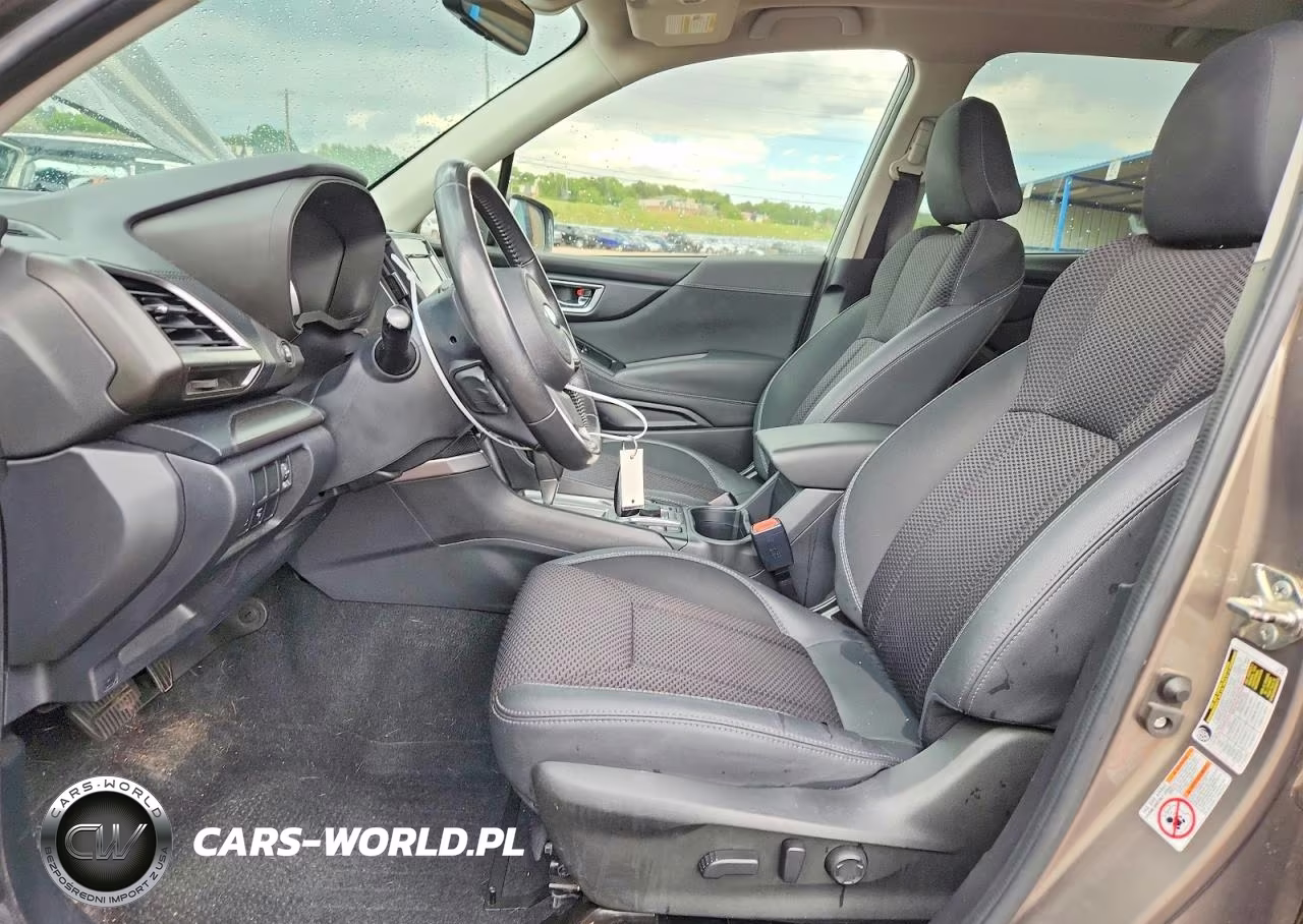 2019 Subaru Forester Premium VIN:JF2SKAGCXKH406740 - 7