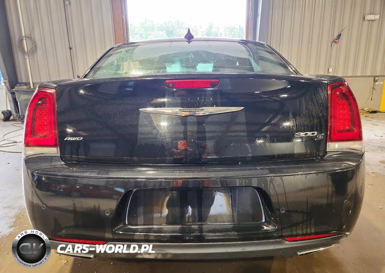 2015 Chrysler 300 S VIN:2C3CCAGG6FH860278 - 6