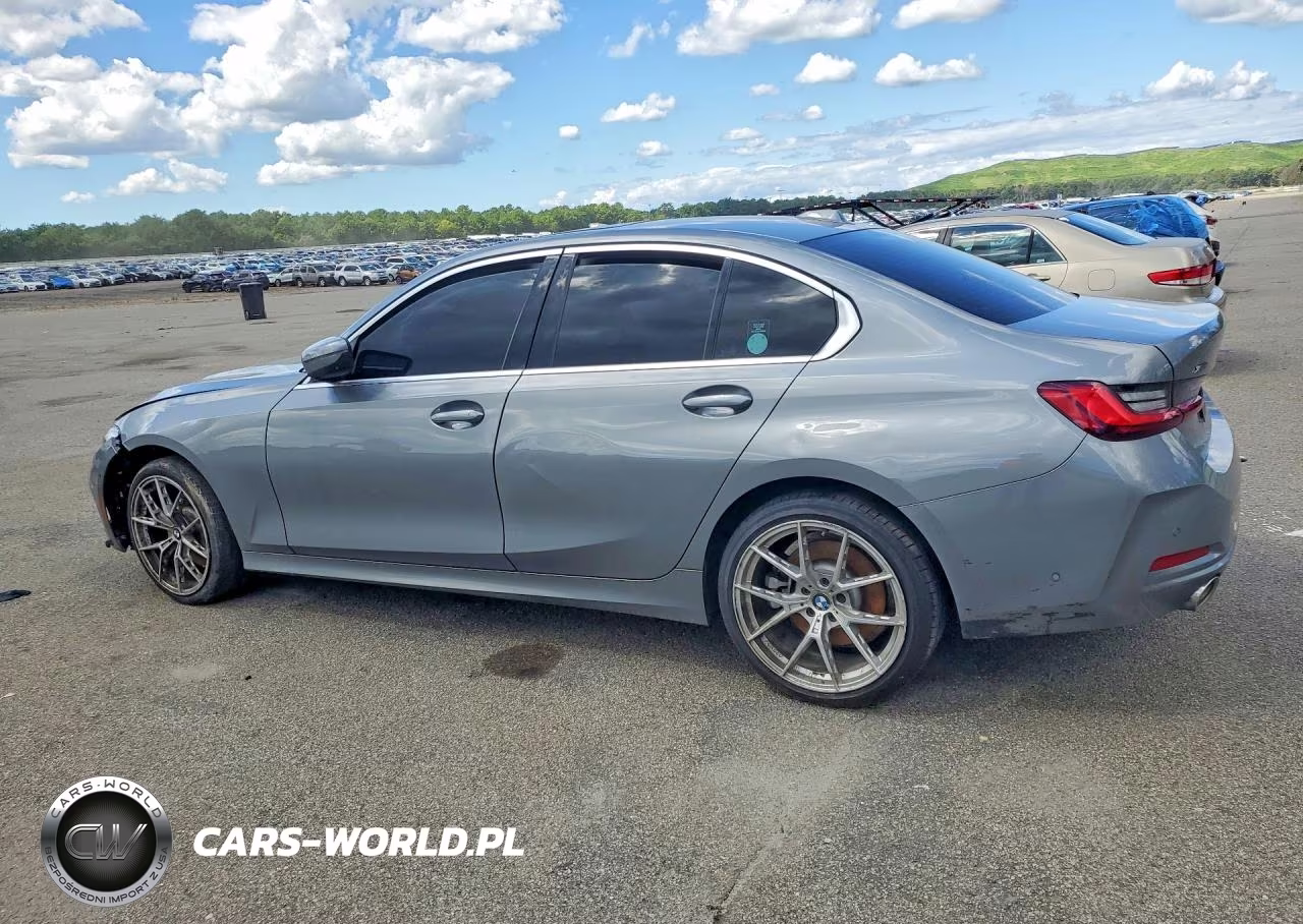 2025 BMW 330Xi VIN:3MW89CW03S8F42636 - 2