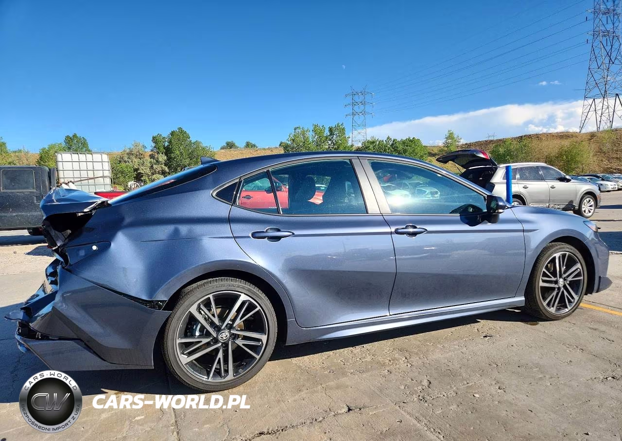 2026 Toyota Camry Xse VIN:4T1DAACK9TU748353 - 3