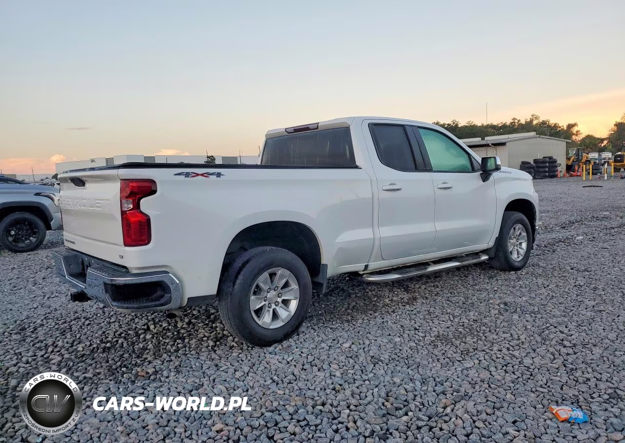 2021 Chevrolet Silverado K1500 Lt VIN:1GCRYDEDXMZ247661 - 3