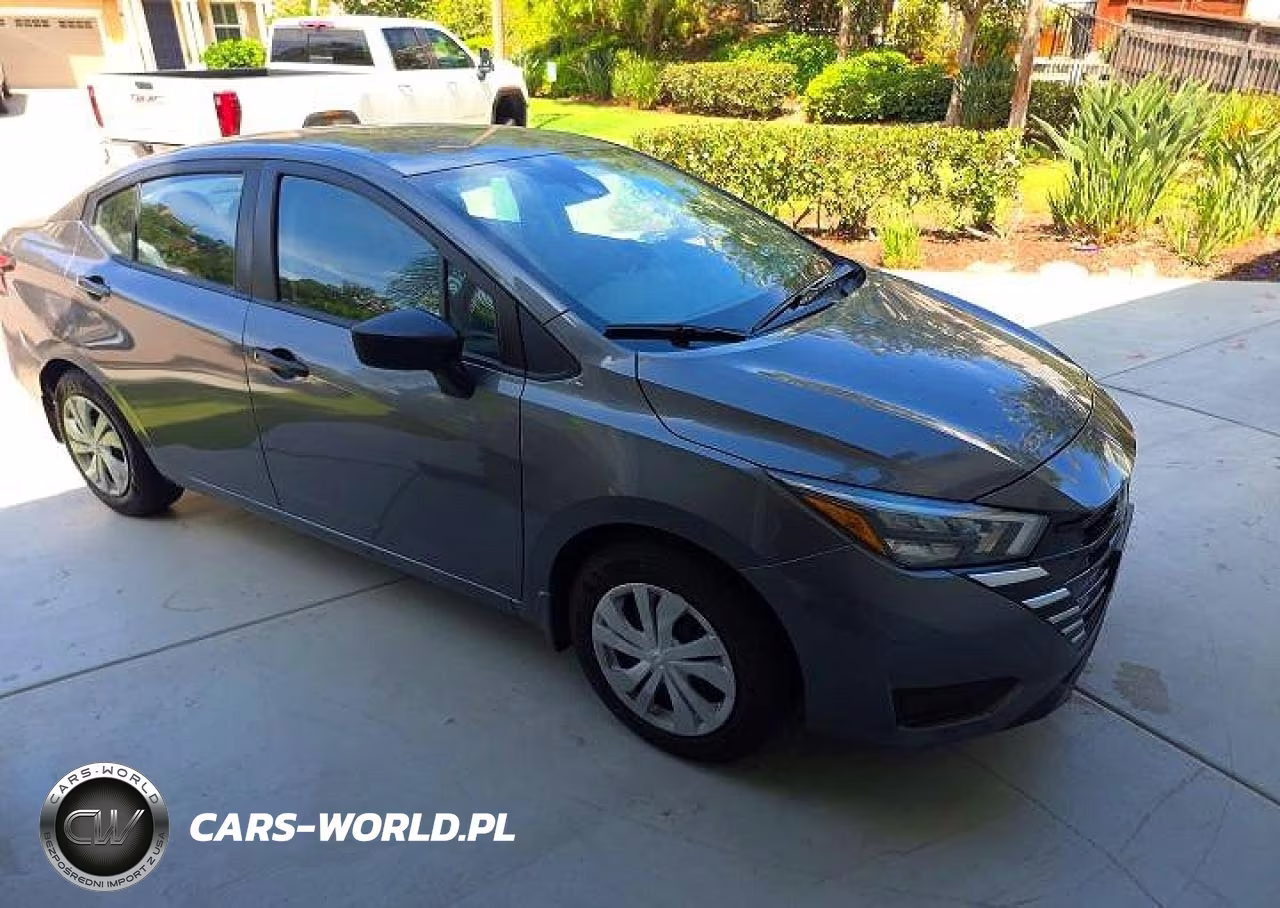 2025 Nissan Versa S – zdjęcie 1 z 10