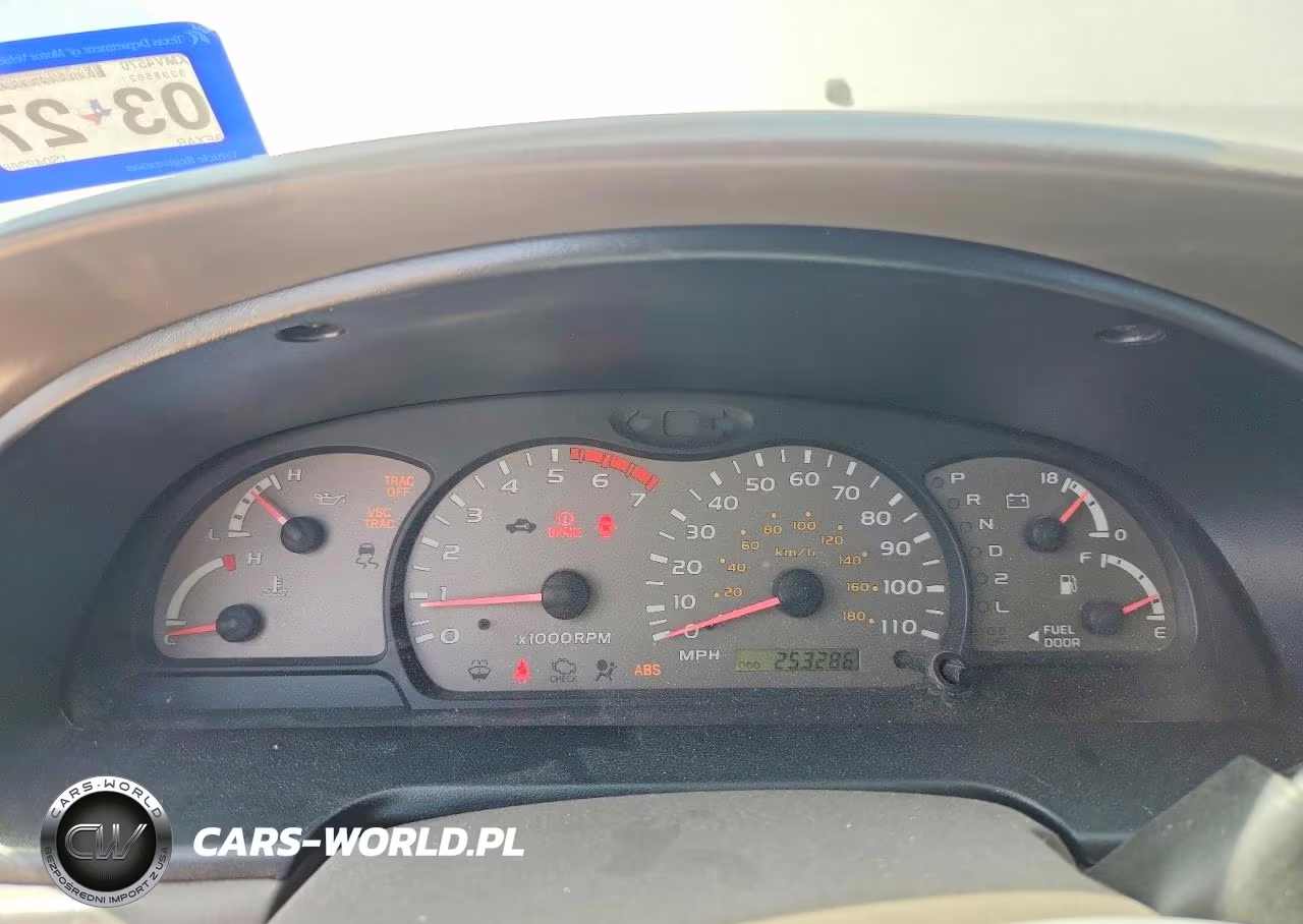 2001 Toyota Sequoia Limited VIN:5TDZT38A31S042366 - 9