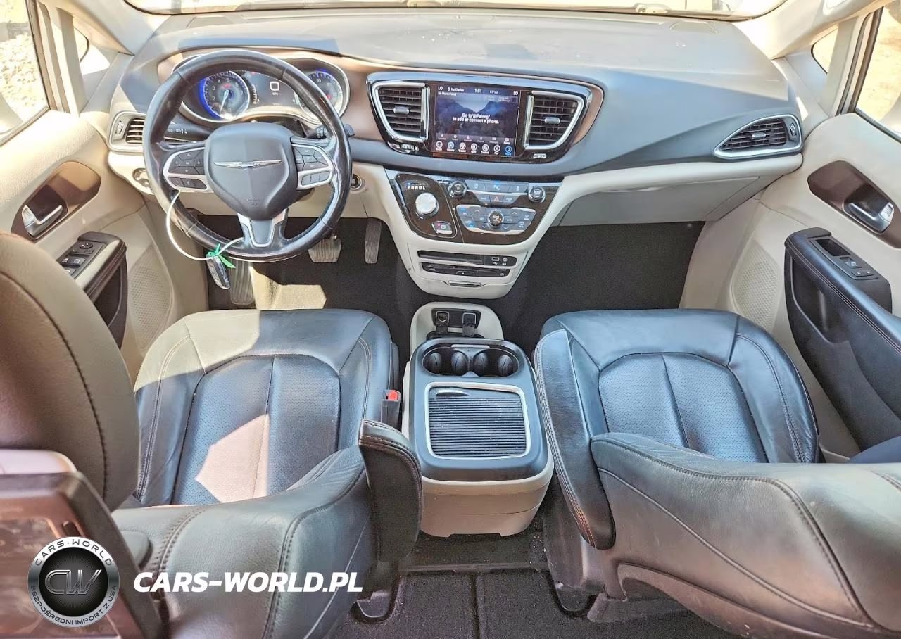 2019 Chrysler Pacifica Touring L Plus VIN:2C4RC1EG4KR594336 - 8