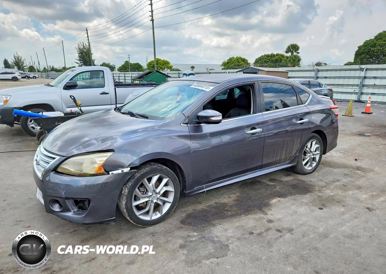 2015 Nissan Sentra Sr – zdjęcie 1 z 12