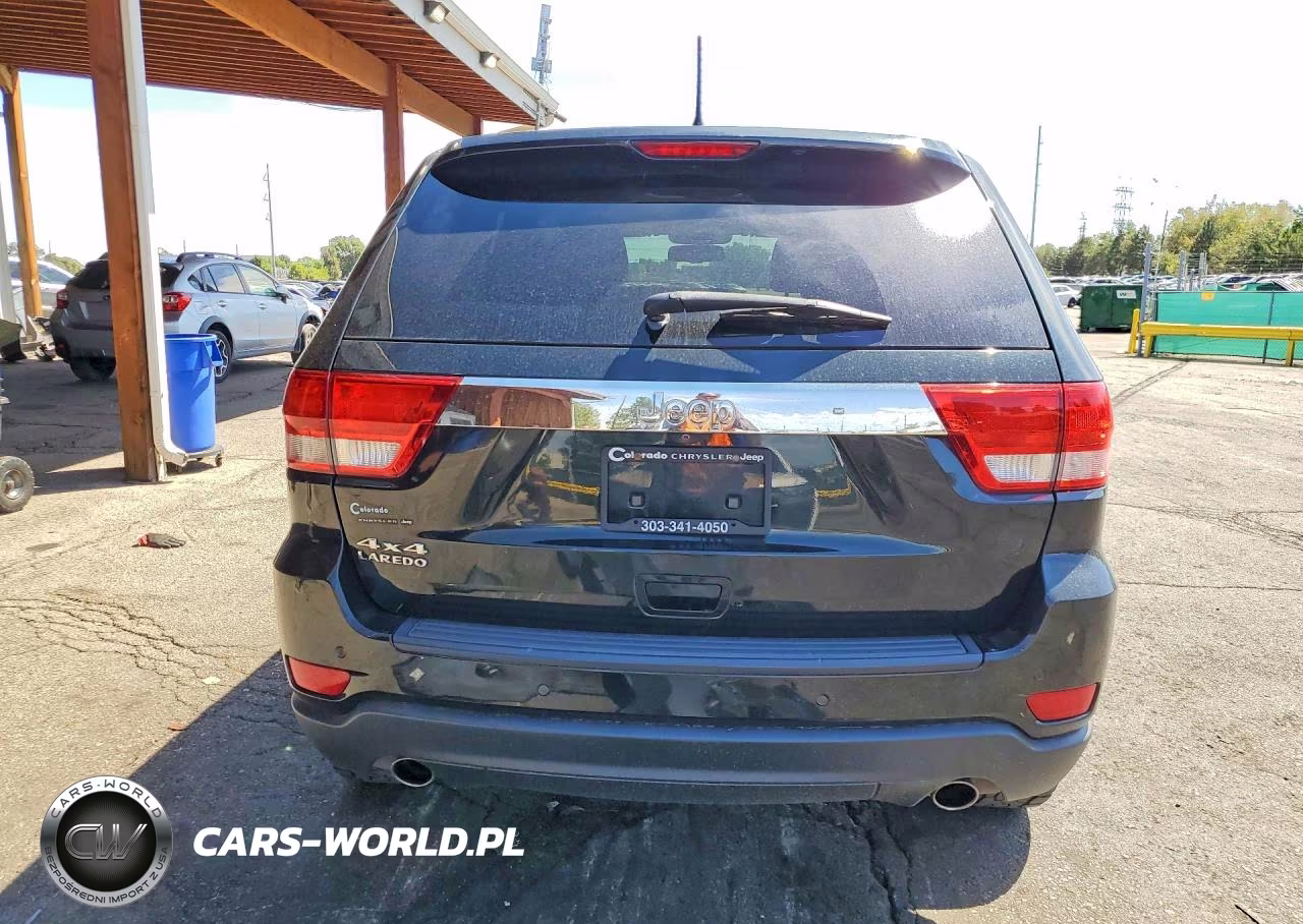 2013 Jeep Grand Cherokee Laredo VIN:1C4RJFAT1DC571422 - 6