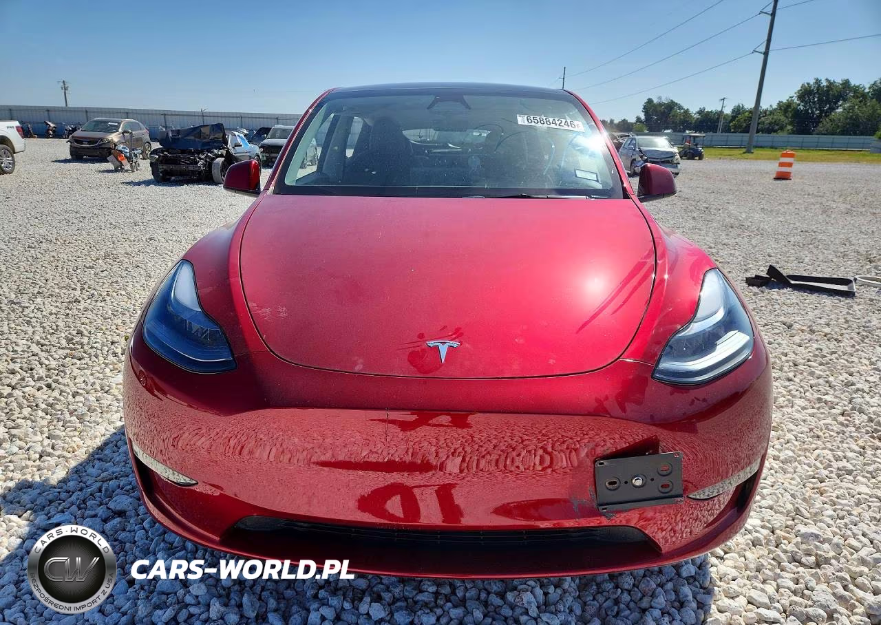 2024 Tesla Model Y VIN:7SAYGDED4RA311379 - 5