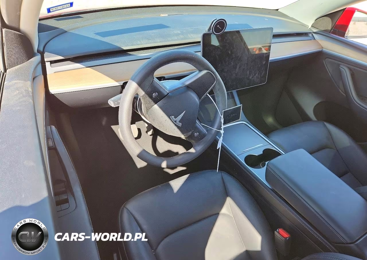 2024 Tesla Model Y VIN:7SAYGDED4RA311379 - 8