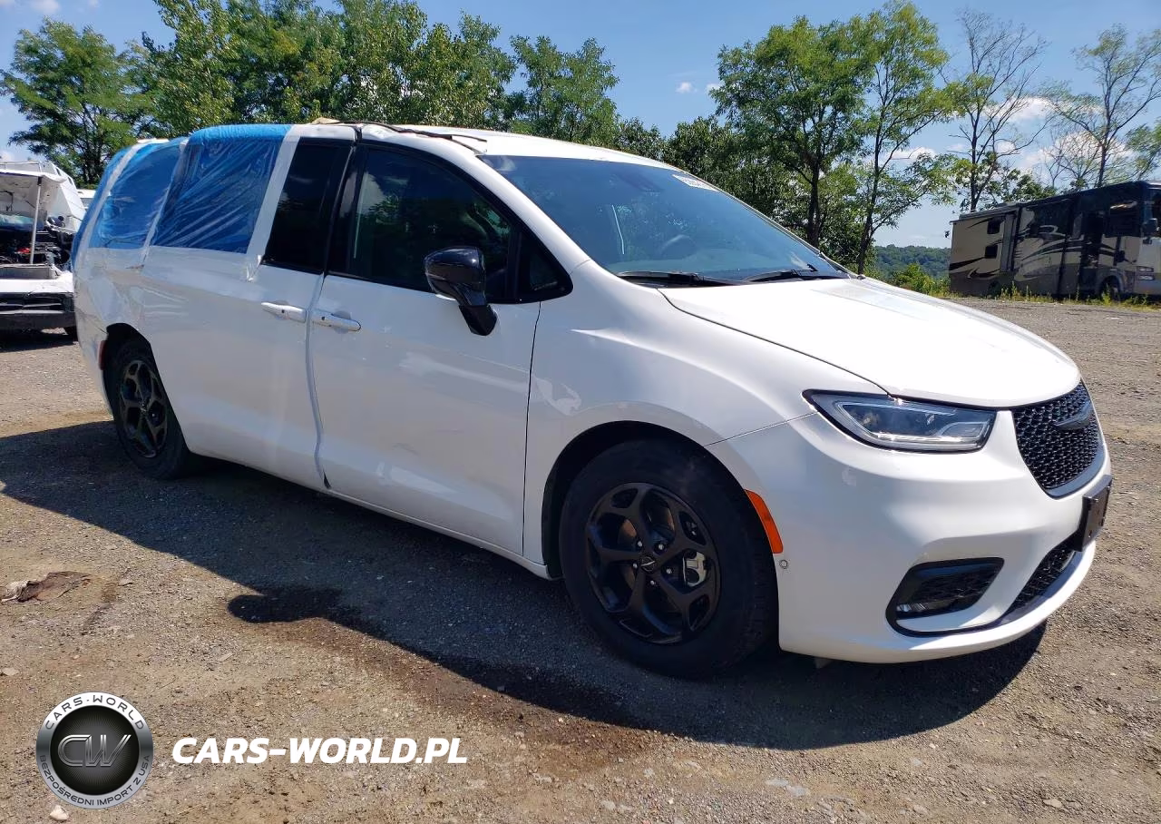 2024 Chrysler Pacifica Hybrid Select VIN:2C4RC1S79RR158421 - 4