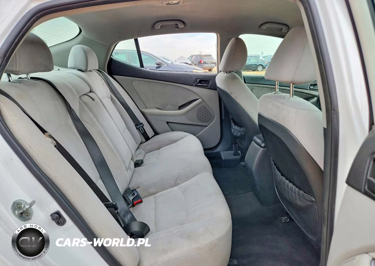 2015 Kia Optima Lx VIN:5XXGM4A76FG412002 - 10