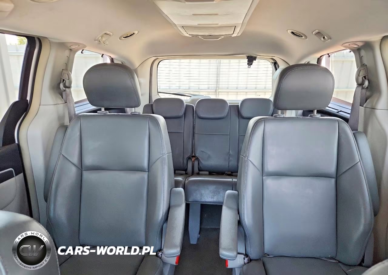 2010 Volkswagen Routan Se VIN:2V4RW3D17AR268194 - 10