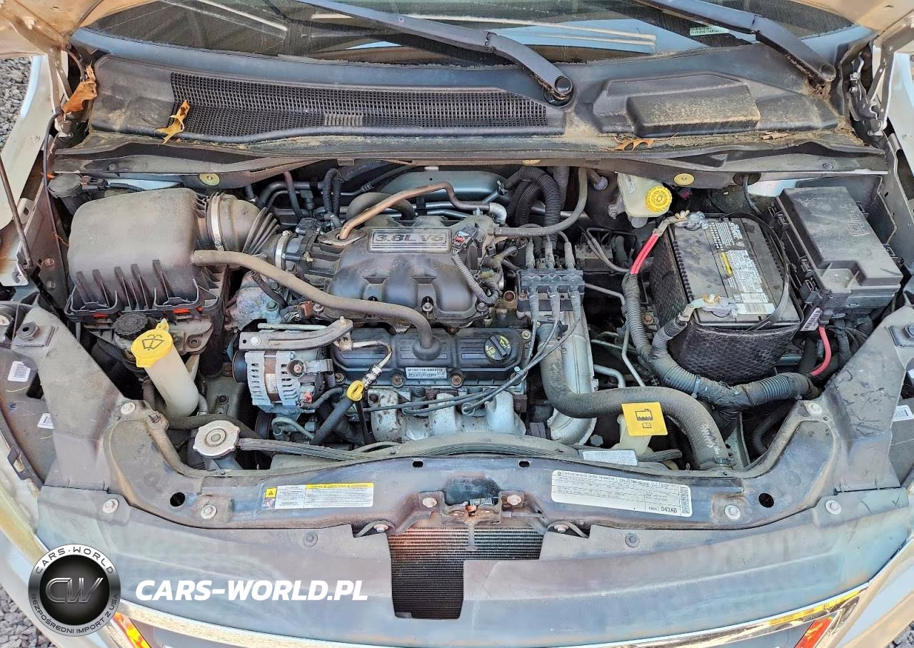 2010 Volkswagen Routan Se VIN:2V4RW3D17AR268194 - 12