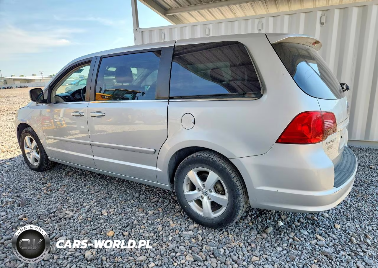 2010 Volkswagen Routan Se VIN:2V4RW3D17AR268194 - 2