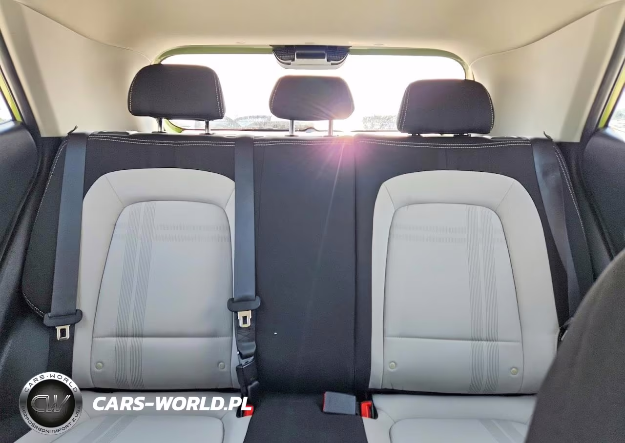 2022 Hyundai Venue Sel VIN:KMHRC8A38NU137558 - 10