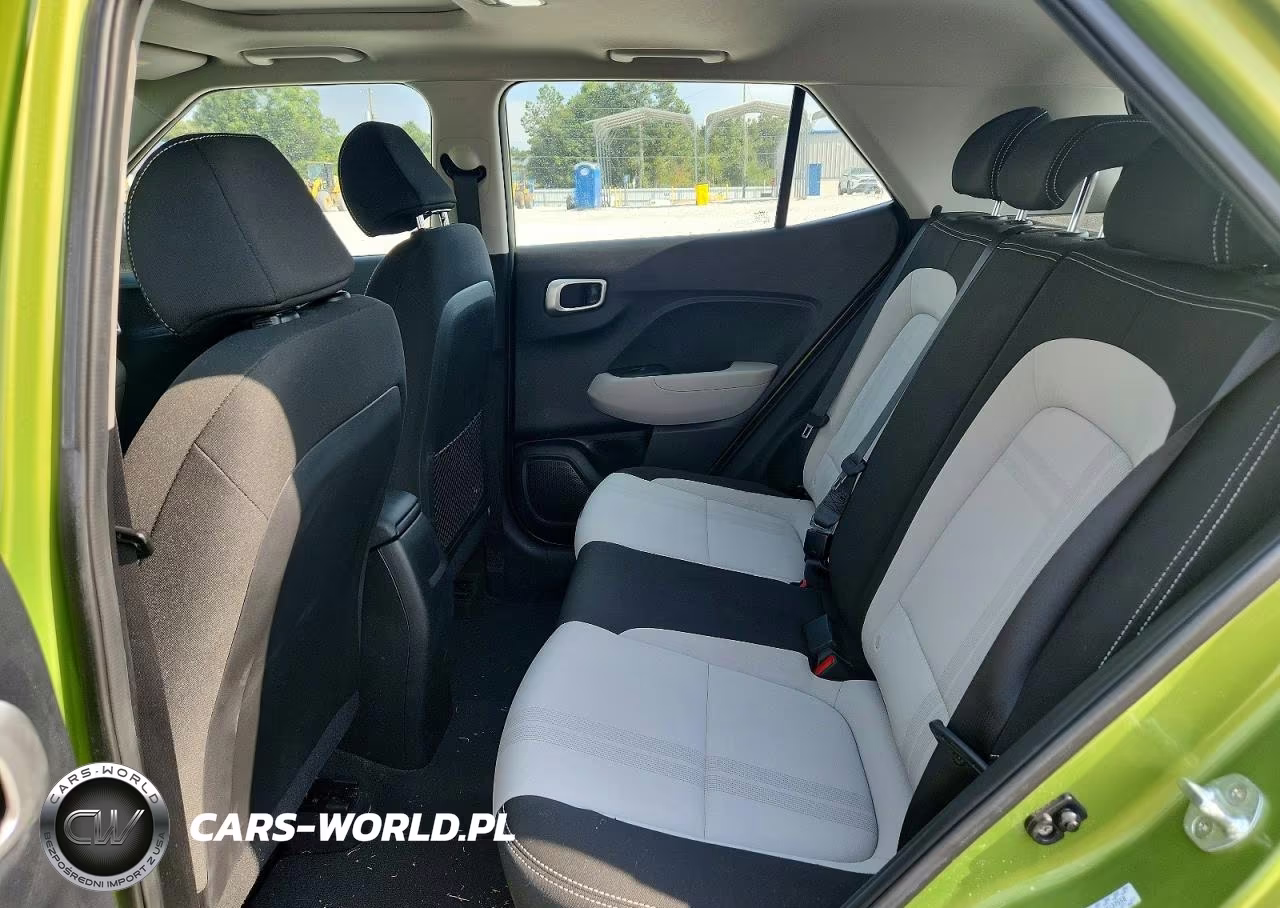 2022 Hyundai Venue Sel VIN:KMHRC8A38NU137558 - 11
