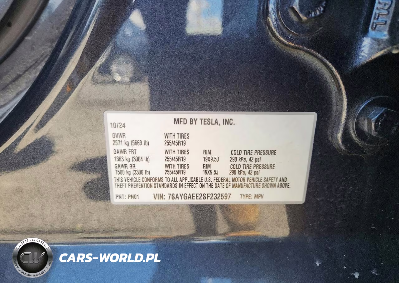 2025 Tesla Model Y VIN:7SAYGAEE2SF232597 - 13