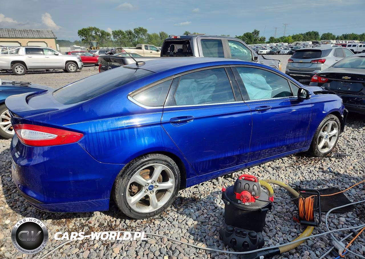 2014 Ford Fusion Se VIN:1FA6P0HD8E5364017 - 3