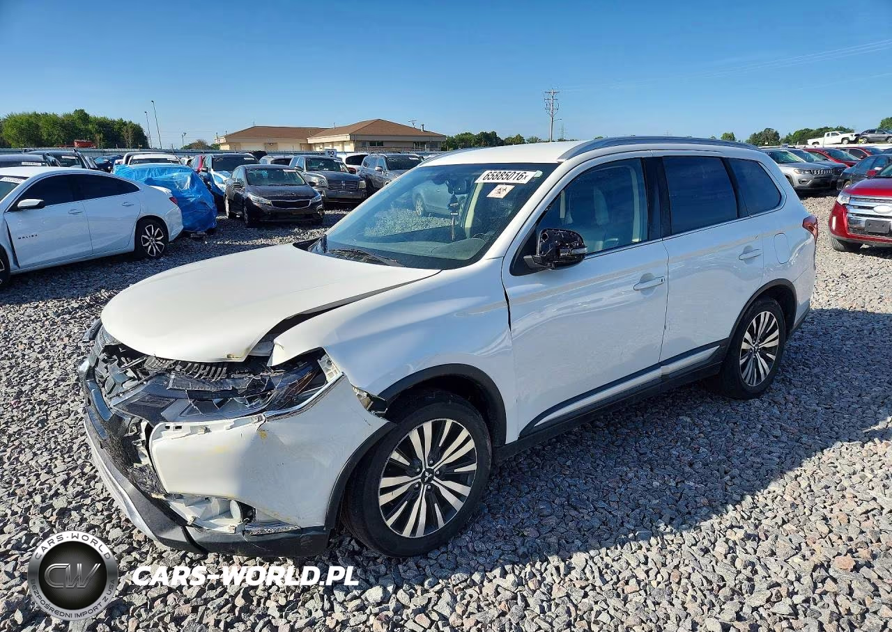 2019 Mitsubishi Outlander Se – zdjęcie 1 z 13