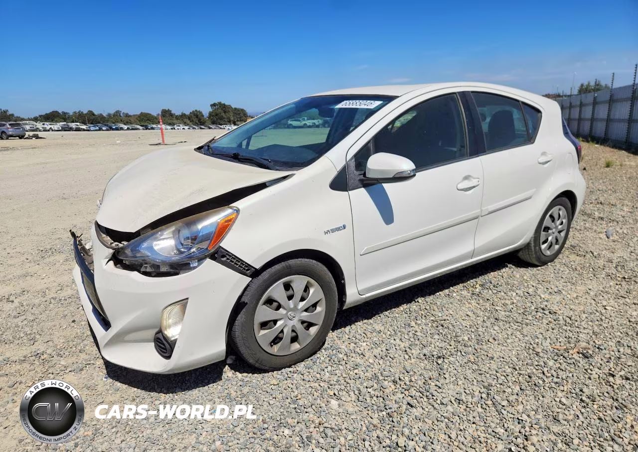 2016 Toyota Prius C Two