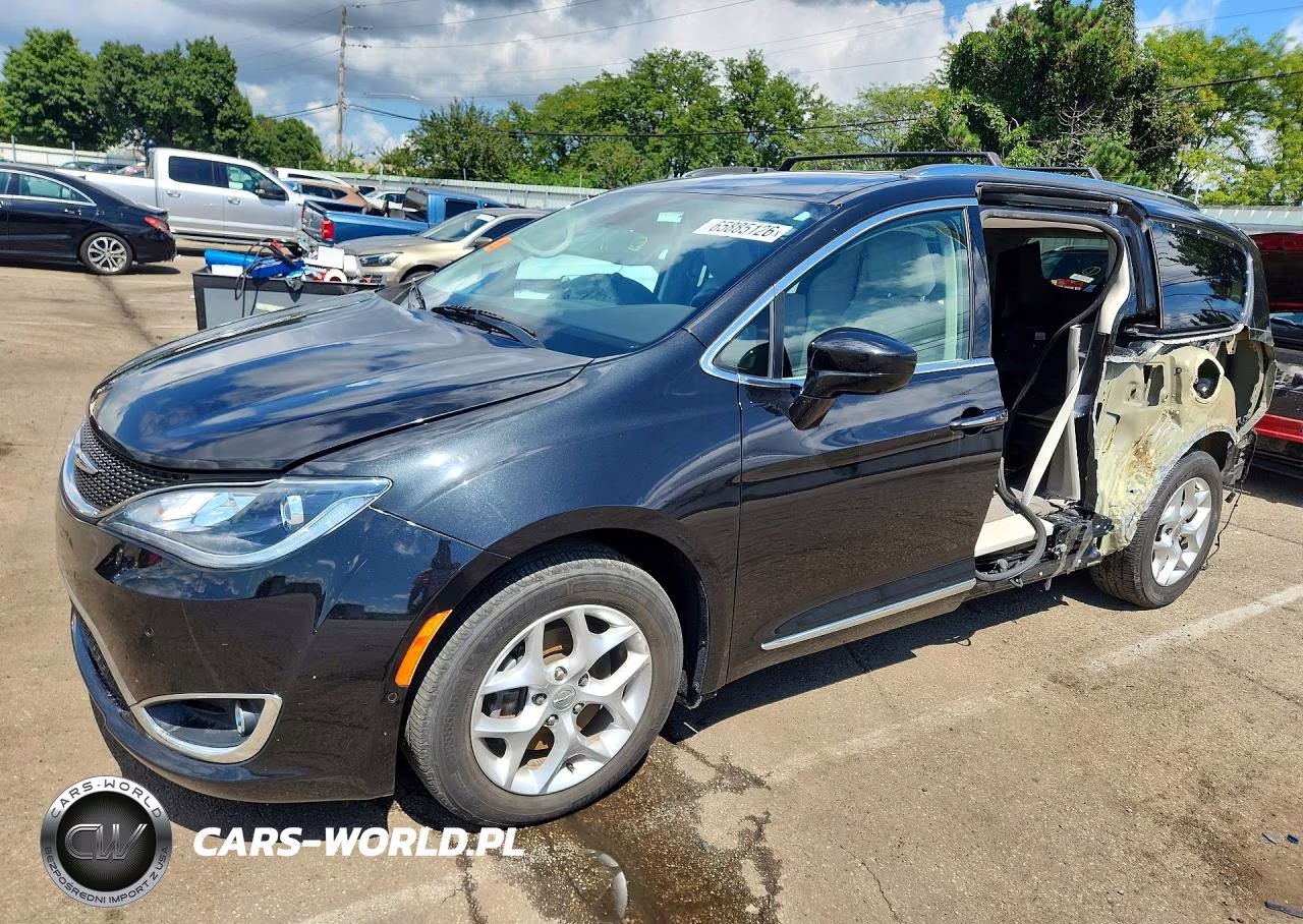 2020 Chrysler Pacifica Touring L Plus