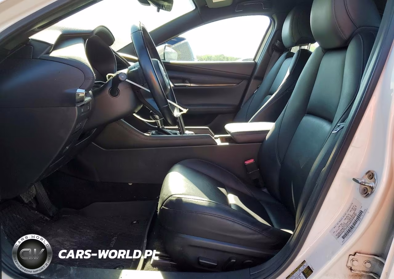 2020 Mazda 3 Preferred VIN:JM1BPAMM0L1174110 - 7