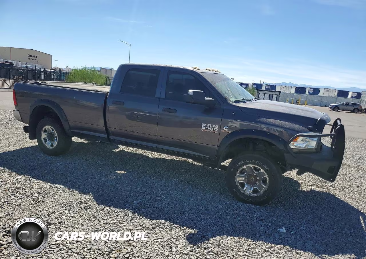 2018 Ram 2500 St VIN:3C6UR5HL3JG273327 - 4