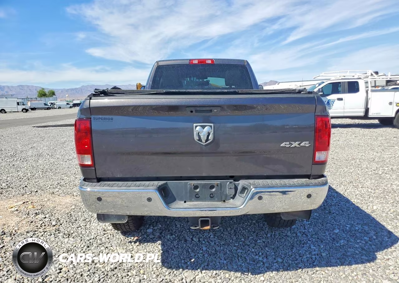 2018 Ram 2500 St VIN:3C6UR5HL3JG273327 - 6