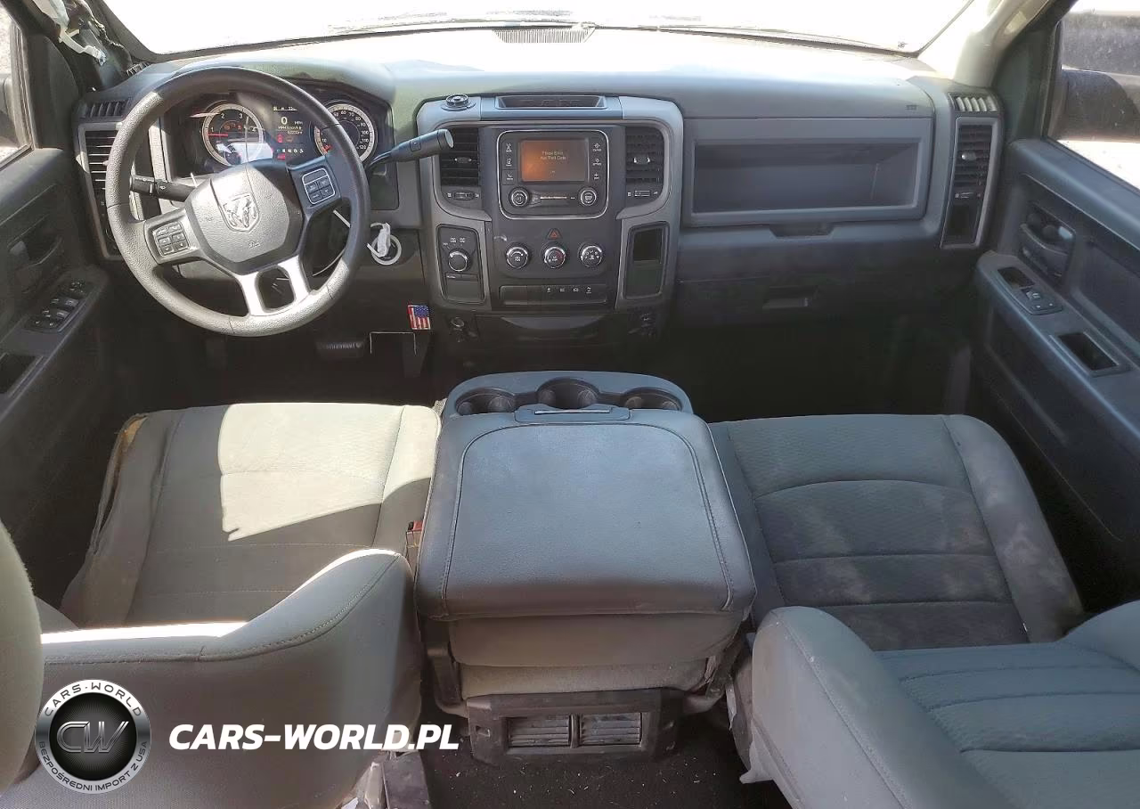 2018 Ram 2500 St VIN:3C6UR5HL3JG273327 - 8