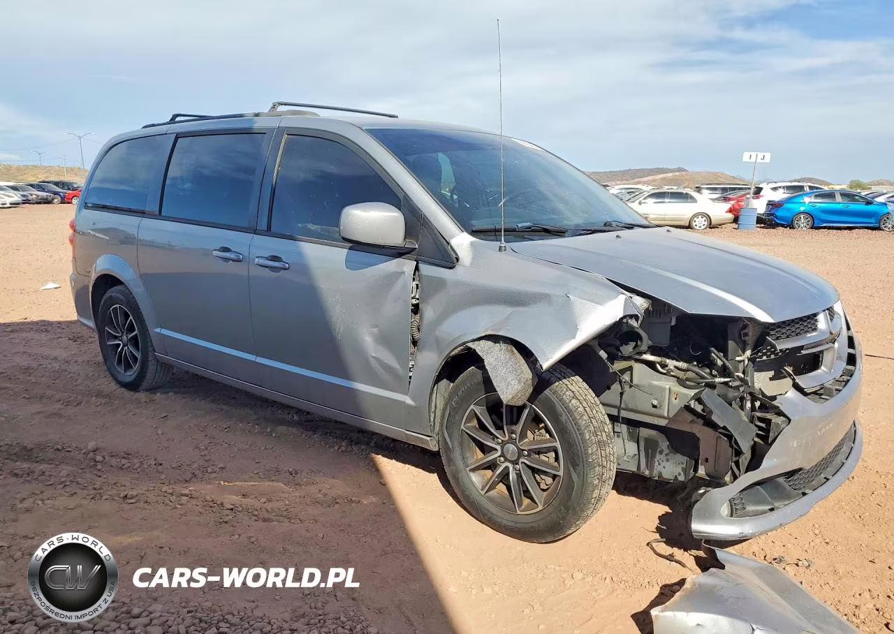 2018 Dodge Grand Caravan Gt VIN:2C4RDGEG0JR249044 - 4