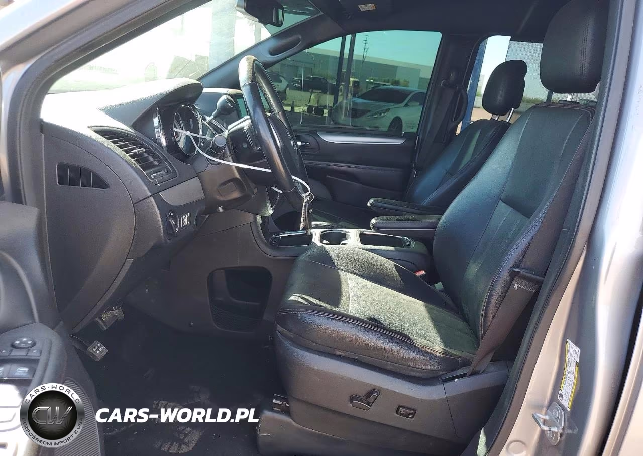 2018 Dodge Grand Caravan Gt VIN:2C4RDGEG0JR249044 - 7