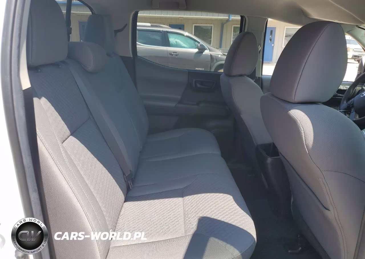 2022 Toyota Tacoma Double Cab VIN:3TYCZ5AN9NT075072 - 10