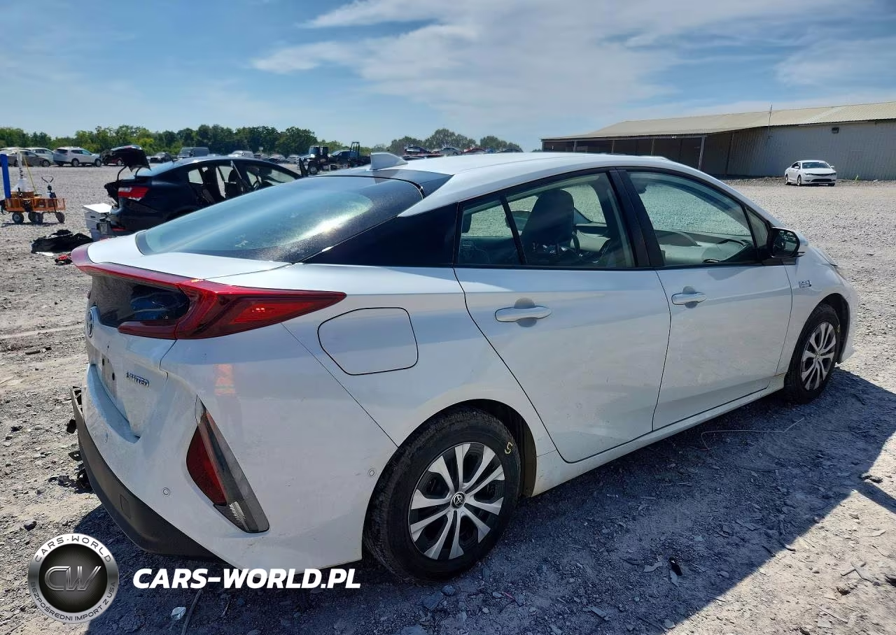 2021 Toyota Prius Prime Limited VIN:JTDKAMFP6M3187461 - 3