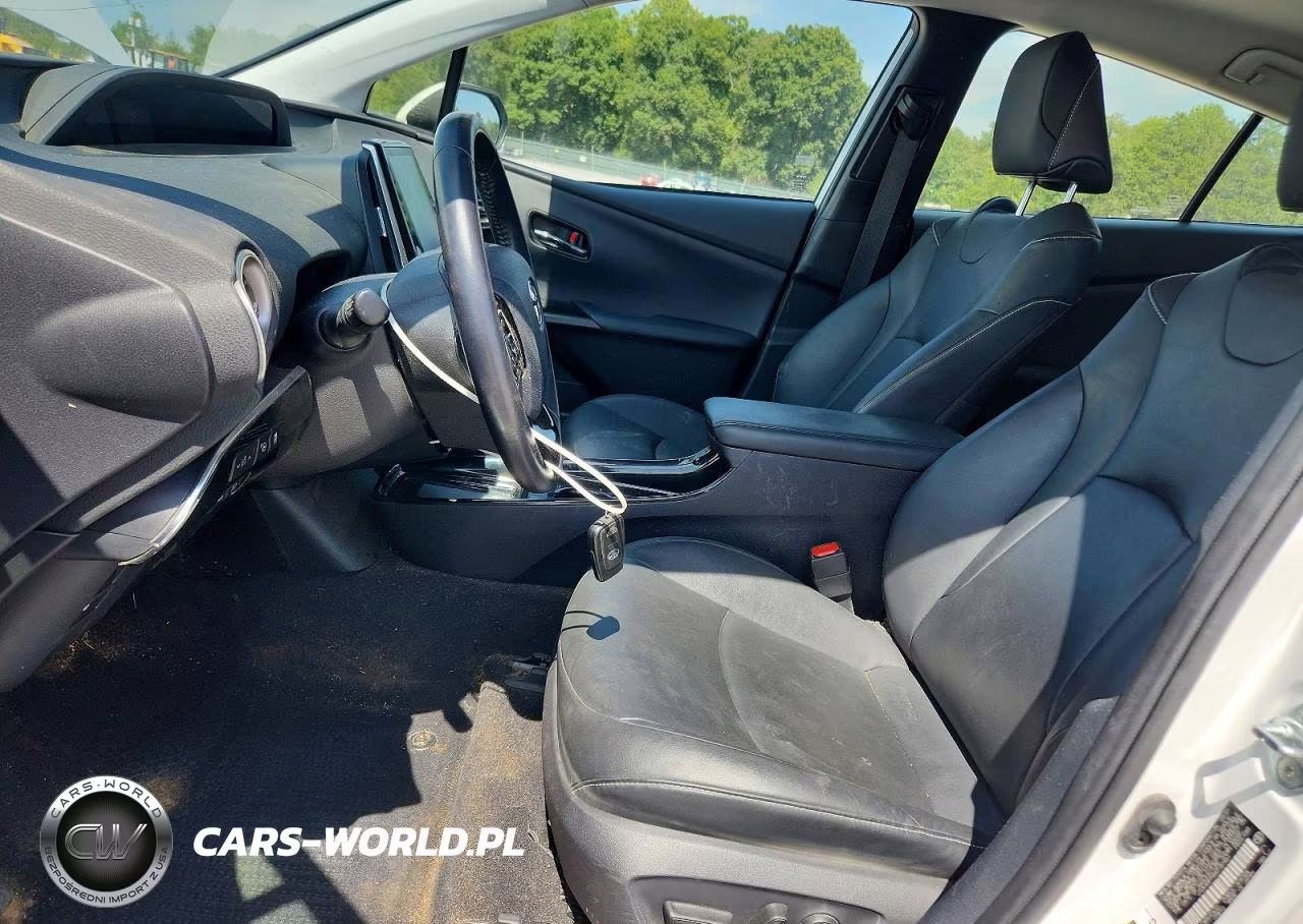 2021 Toyota Prius Prime Limited VIN:JTDKAMFP6M3187461 - 7