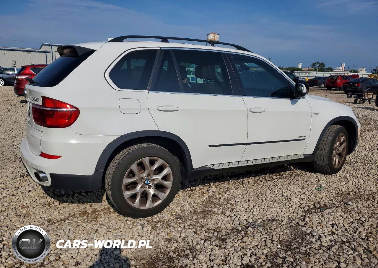 2013 BMW X5 xDrive35I VIN:5UXZV4C54D0B00133 - 3