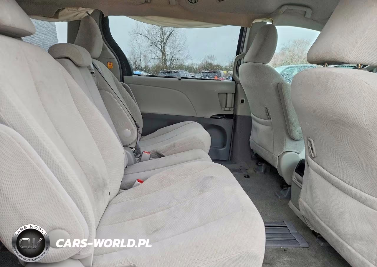 2013 Toyota Sienna Le 8-Passenger VIN:5TDKK3DC5DS363972 - 10