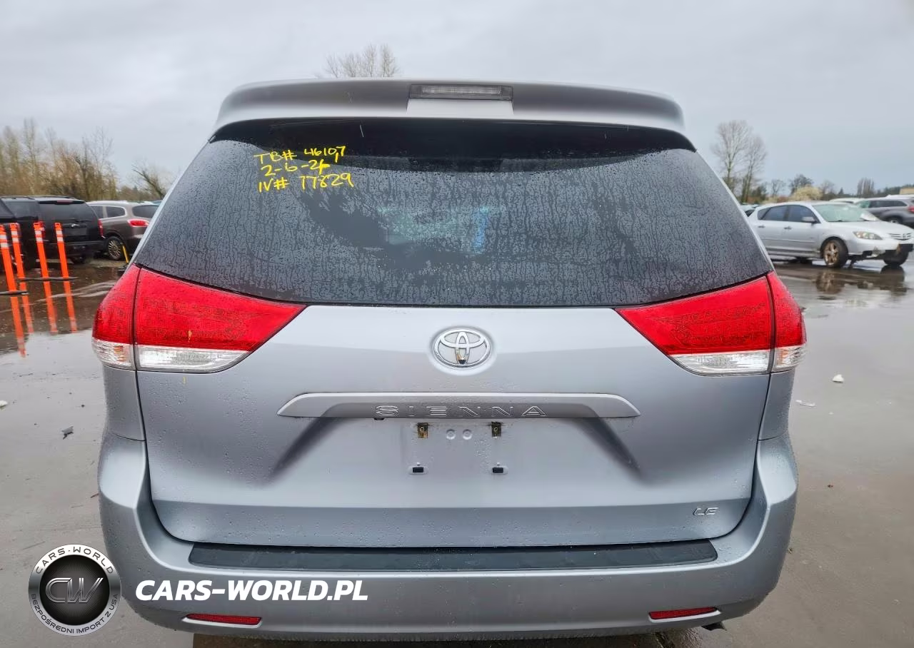 2013 Toyota Sienna Le 8-Passenger VIN:5TDKK3DC5DS363972 - 6