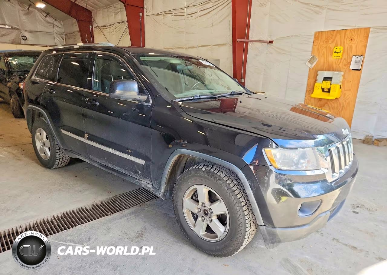 2011 Jeep Grand Cherokee Laredo VIN:1J4RR4GG7BC678537 - 4