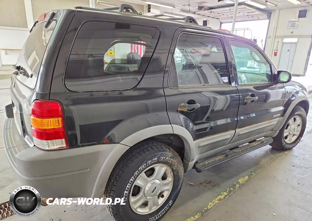 2002 Ford Escape Xlt VIN:1FMYU03172KC10819 - 3