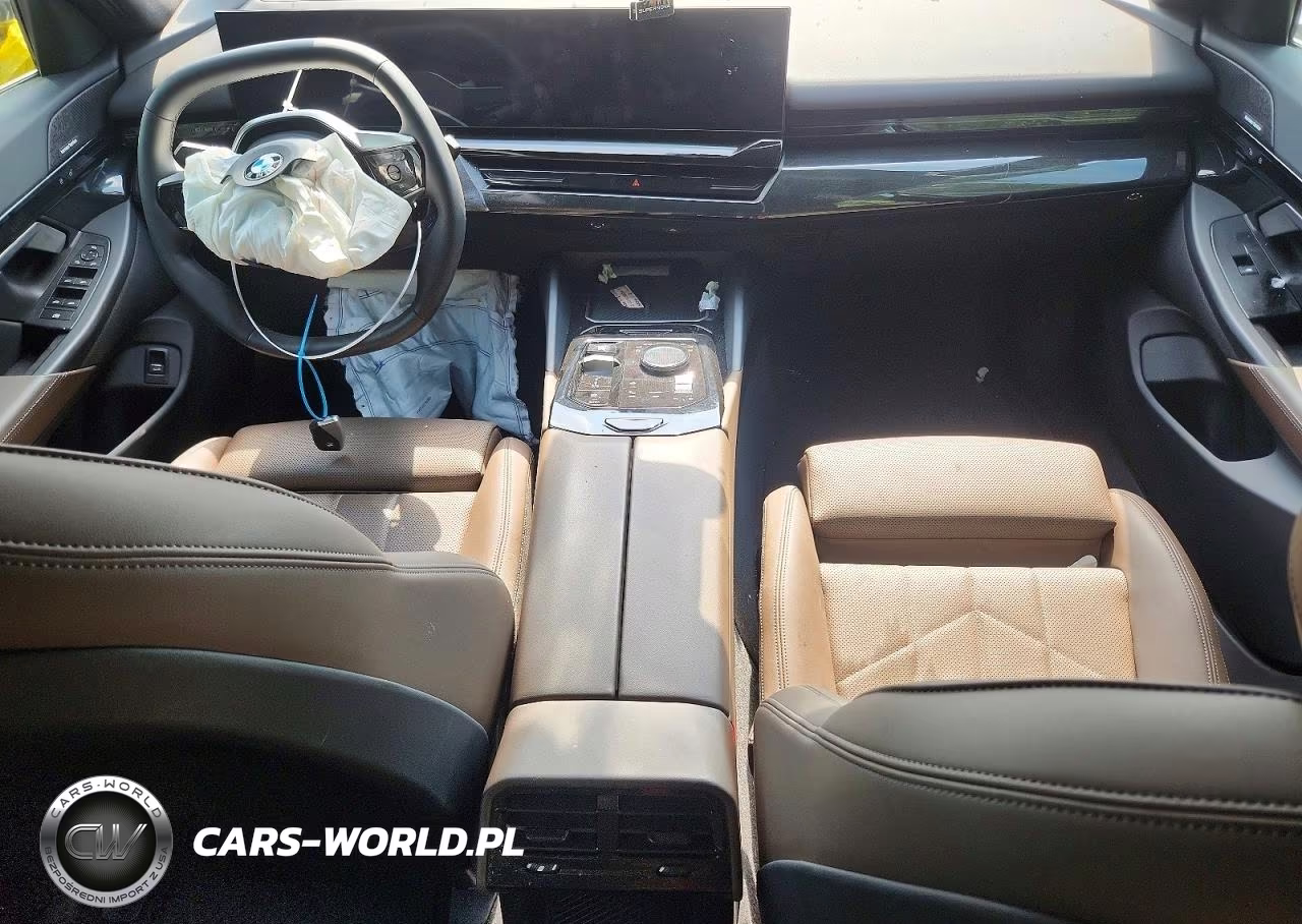2024 BMW 530 Xi VIN:WBA53FJ06RCR00862 - 8
