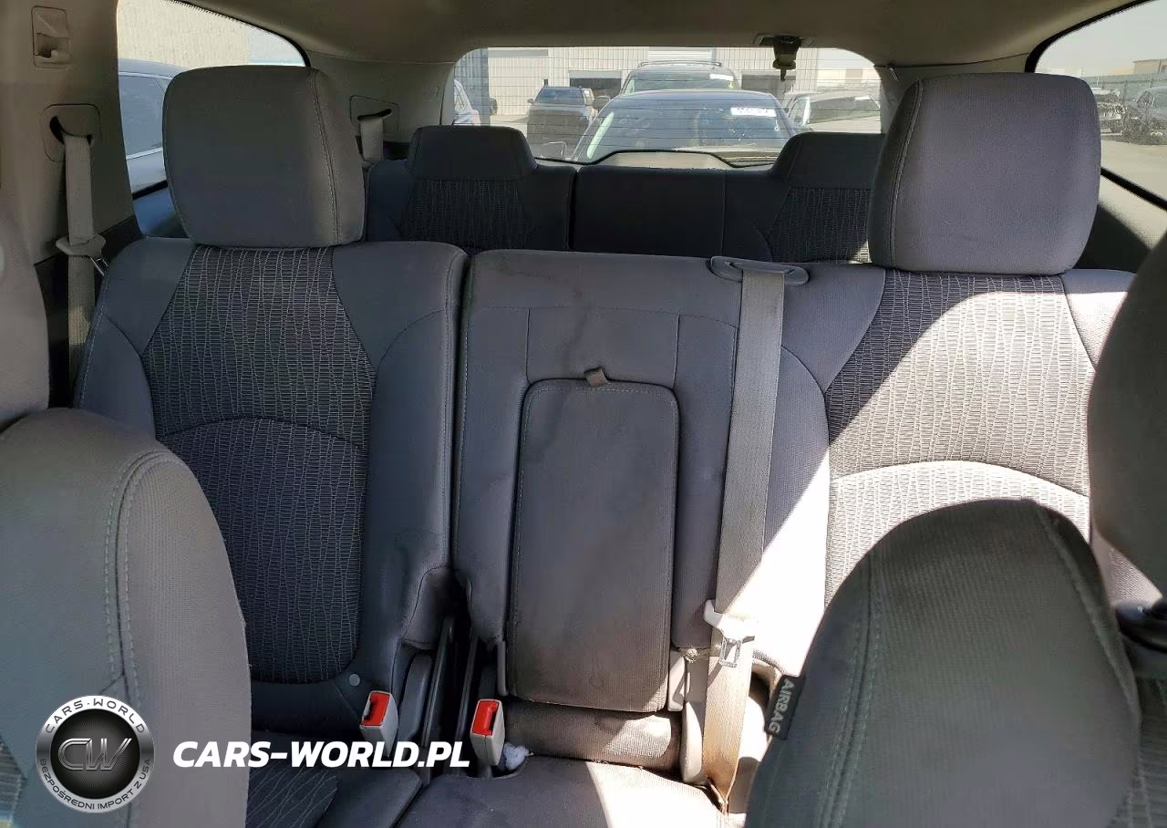 2015 Chevrolet Traverse Ls VIN:1GNKRFKD0FJ150489 - 10